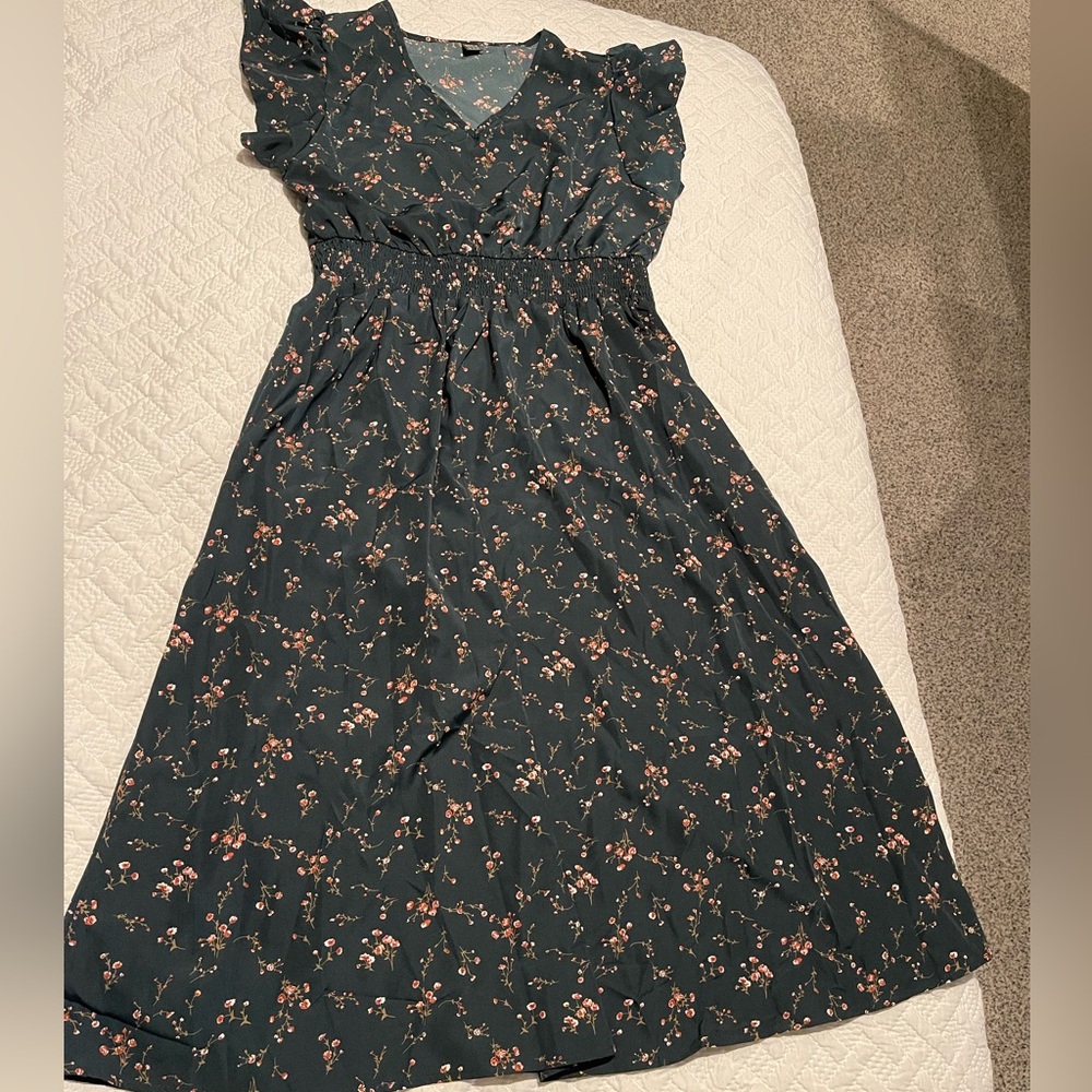 Dark green floral maxi dress